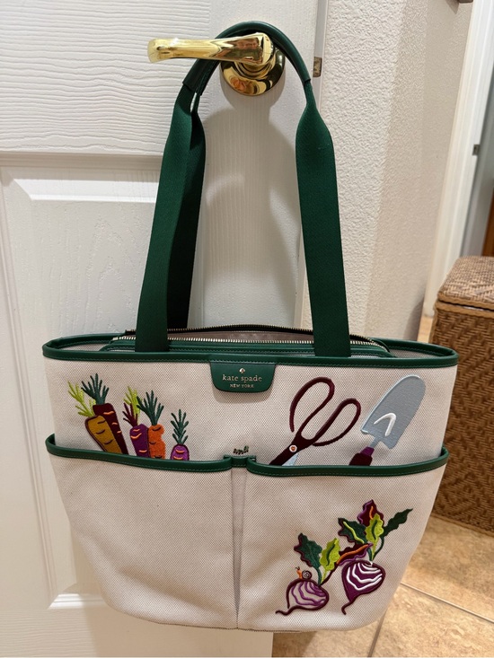 kate spade Handbags - Kate Spade “Harvest Time” beige canvas gardening tote with green trim. NWT